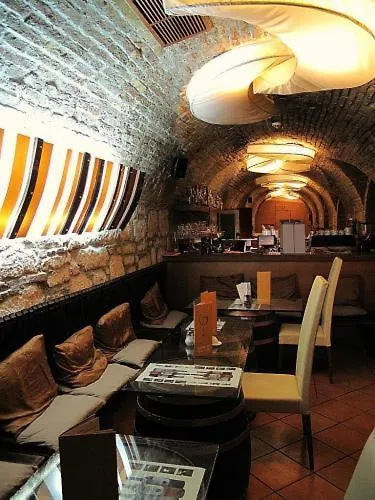 Domina Inn Fiesta - Budapest Hotel